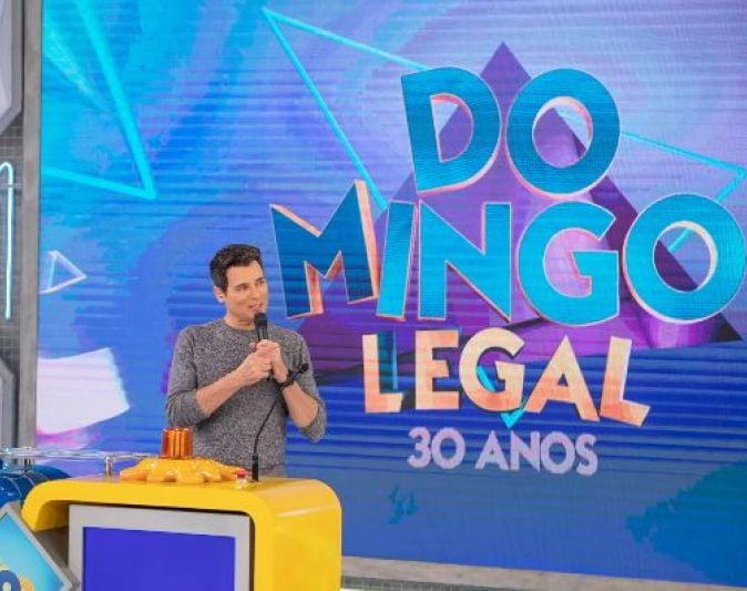 Vice-líder, "Domingo Legal" comemora 30 anos de audiência