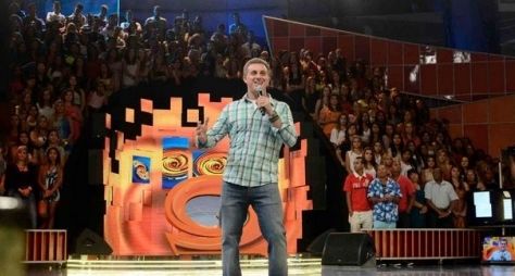 Ao vivo, "Caldeirão do Huck" mantém liderança isolada neste sábado (22/06)