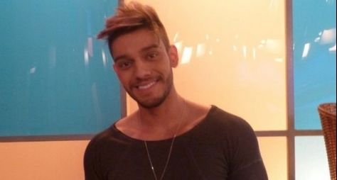 ''Fico com fãs direto", revela o sertanejo Lucas Lucco