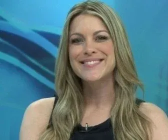 Renata Fan será mantida à frente do "Jogo Aberto"