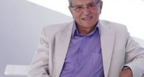 Carlos Alberto de Nóbrega recebe homenagem no Programa Eliana