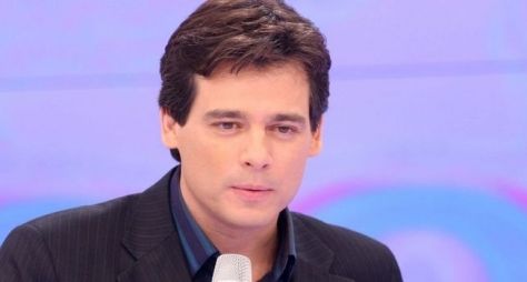 Celso Portiolli renova seu contrato com o SBT