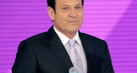 Luis Ricardo cobrirá férias de Silvio Santos no SBT