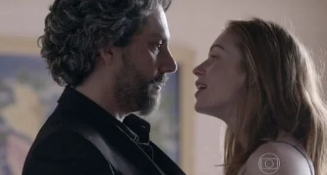 Império: Maria Isis termina com José Alfredo