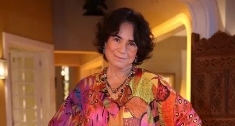 Regina Duarte é homenageada pelo Prêmio Quem