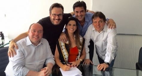 Mariana Leão assina com a RedeTV!