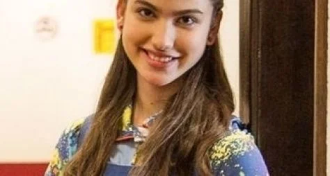 Ex-Chiquititas, Giovanna Grigio assina contrato com Globo