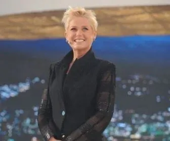 Record desiste de Xuxa Meneghel ao vivo