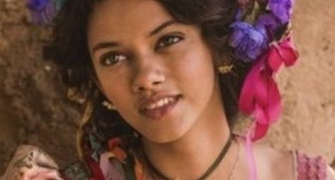 Marina Nery comenta cenas quentes em Velho Chico