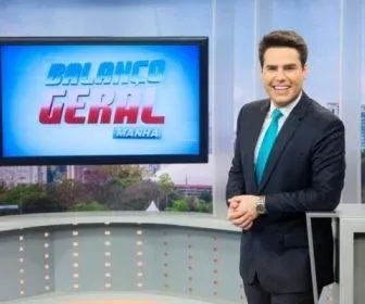 Telejornais apresentador por Luiz Bacci fazem milagres nas manhãs da Record