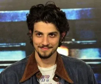 Chay Suede rejeita convite para ser o protagonista de novela das sete