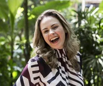 Ana Paula Renault continua como repórter do Vídeo Show