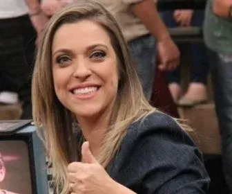 Sonha Comigo: Júlia Rabello será uma vilã trambiqueira