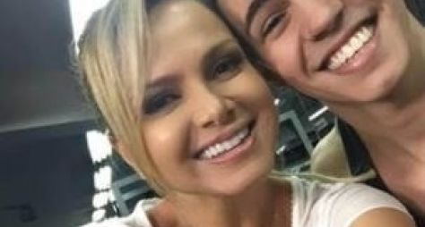 Eliana mostra a intimidade do MC Biel neste domingo (6)