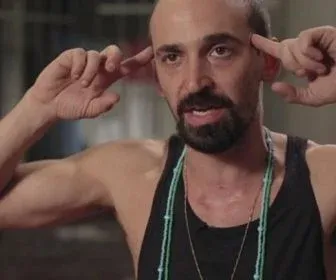 Série com Júlio Andrade lidera audiência na TV paga