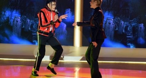 Hoje: Xuxa dança com sósia de Michael Jackson e recebe o Roupa Nova