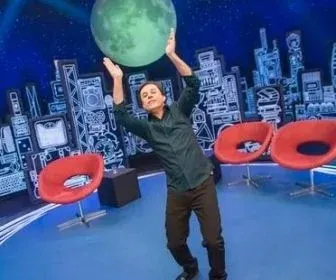 Multishow: Tom Cavalcante retoma gravações de seu programa em agosto