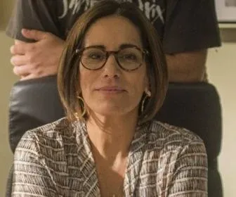 Globo cogita segunda temporada de série estrelada por Gloria Pires