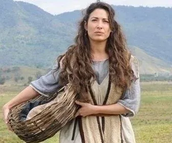Após bíblica, Gisele Itié fará novela das sete na Record