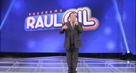 Futuro de Raul Gil na TV só deve ser anunciado em 2017