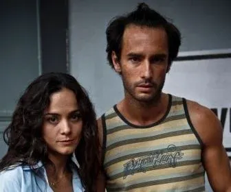 Alice Braga e Rodrigo Santoro são convidados para série da Globo