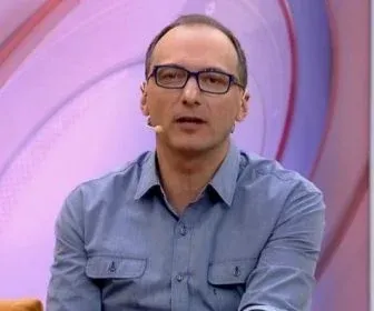 Britto Jr. pode reassumir apresentação do Hoje em Dia