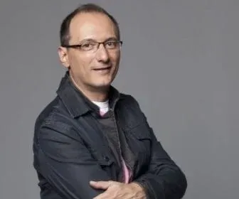 RedeTV! quer Britto Jr. à frente de revista eletrônica