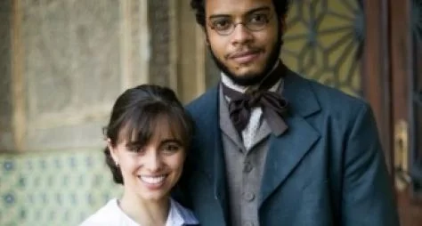 Isabella Dragão e Felipe Silcler farão par em Novo Mundo