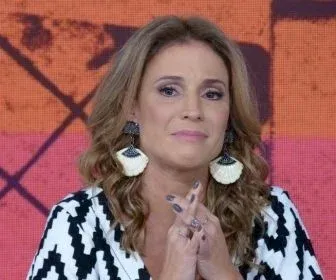 Maíra Charken deixa a TV Globo