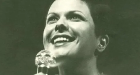 Globo define os roteiros da minissérie sobre Elis Regina