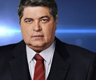 Datena estreia como narrador de Futebol