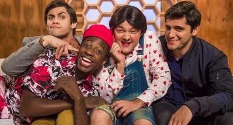 Os Trapalhões: Novos intérpretes aparecem caracterizados pela primeira vez