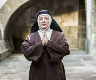 Bete Mendes volta ao ar como freira em Tempo de Amar