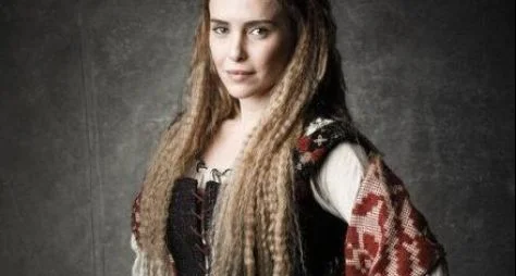 Fernanda Nobre será melhor amiga da mocinha de Deus Salve o Rei