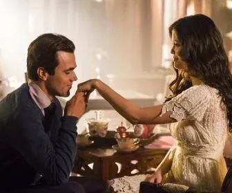 Tempo de Amar: Vicente pede Maria Vitória em casamento