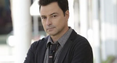 Emilio Orciollo Netto renova contrato com a Record TV