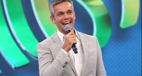 Na Globo, Otaviano Costa apresentará game entre idosos e adolescentes