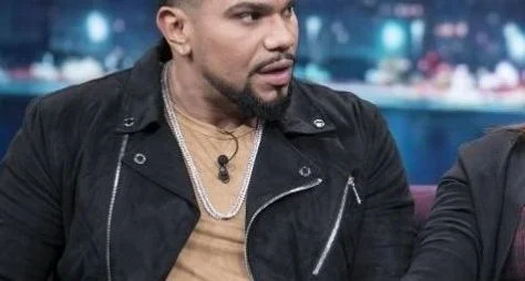 Justiça deve proibir participação de Naldo em A Fazenda