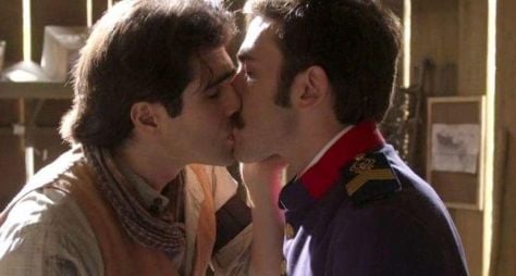Orgulho e Paixão exibe beijo gay e deixa público apaixonado