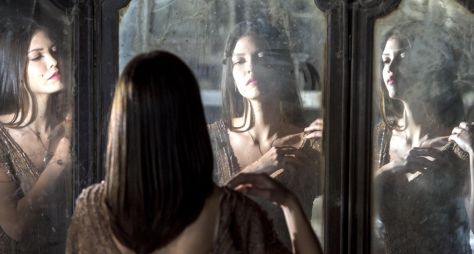 Espelho da Vida: Cada vez mais próxima de Julia Castelo