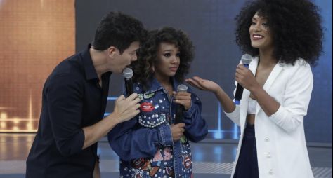 No Hora do Faro, modelo realiza sonho de conhecer ex-miss Brasil