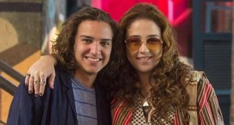 Malhação - Vidas Brasileiras: Tito conhece a cantora Nina Burana