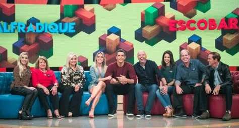 Tamanho Família traz a ginga e o bom humor de Monique Alfradique e Alex Escobar