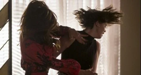 TV Globo promete "semana quente" em "A Dona do Pedaço"
