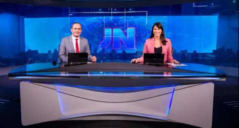 Ayres Rocha Jéssica Senra apresentam o Jornal Nacional neste sábado