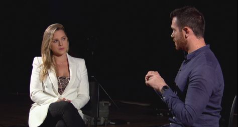 Domingo Show exibe uma entrevista com Aline Hauck, ex Carlinhos "Mendigo"