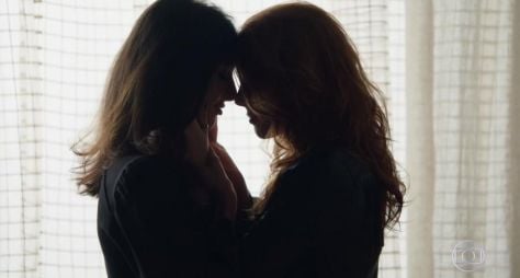 Atrizes gravam nova cena de beijo gay para “Órfãos da Terra”