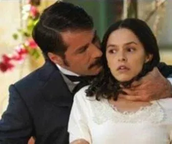 Reprise de "A Escrava Isaura" tem queda de quatro pontos de um dia para o outro