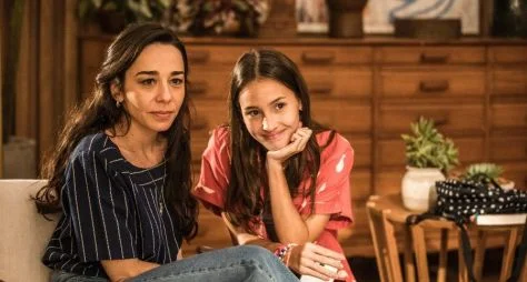 Clarissa Kiste e Duda Batsow estream na TV em "Amor de Mãe"