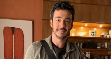 Marcos Veras caracterizado para a série "Filhas de Eva"